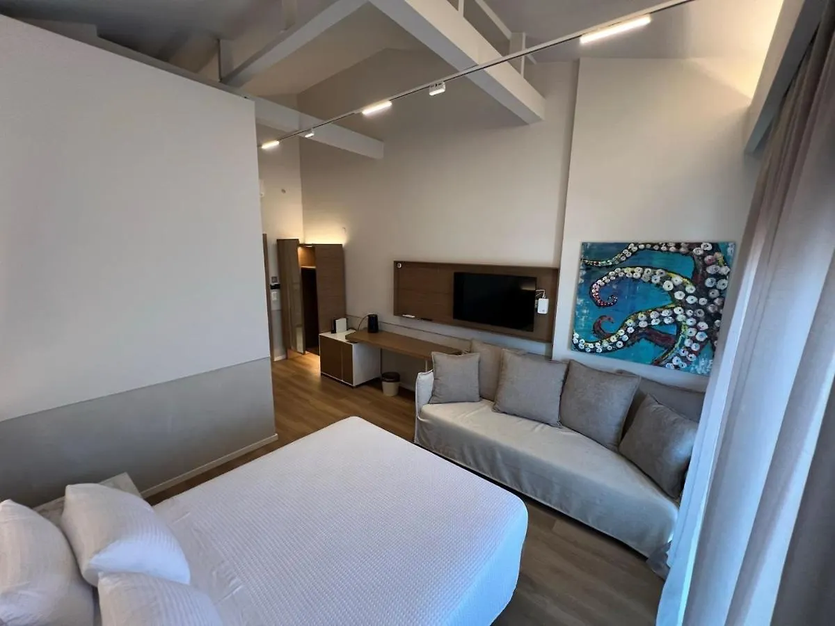 Studio Nikiti Beach 0*, Nikiti (Sithonia)