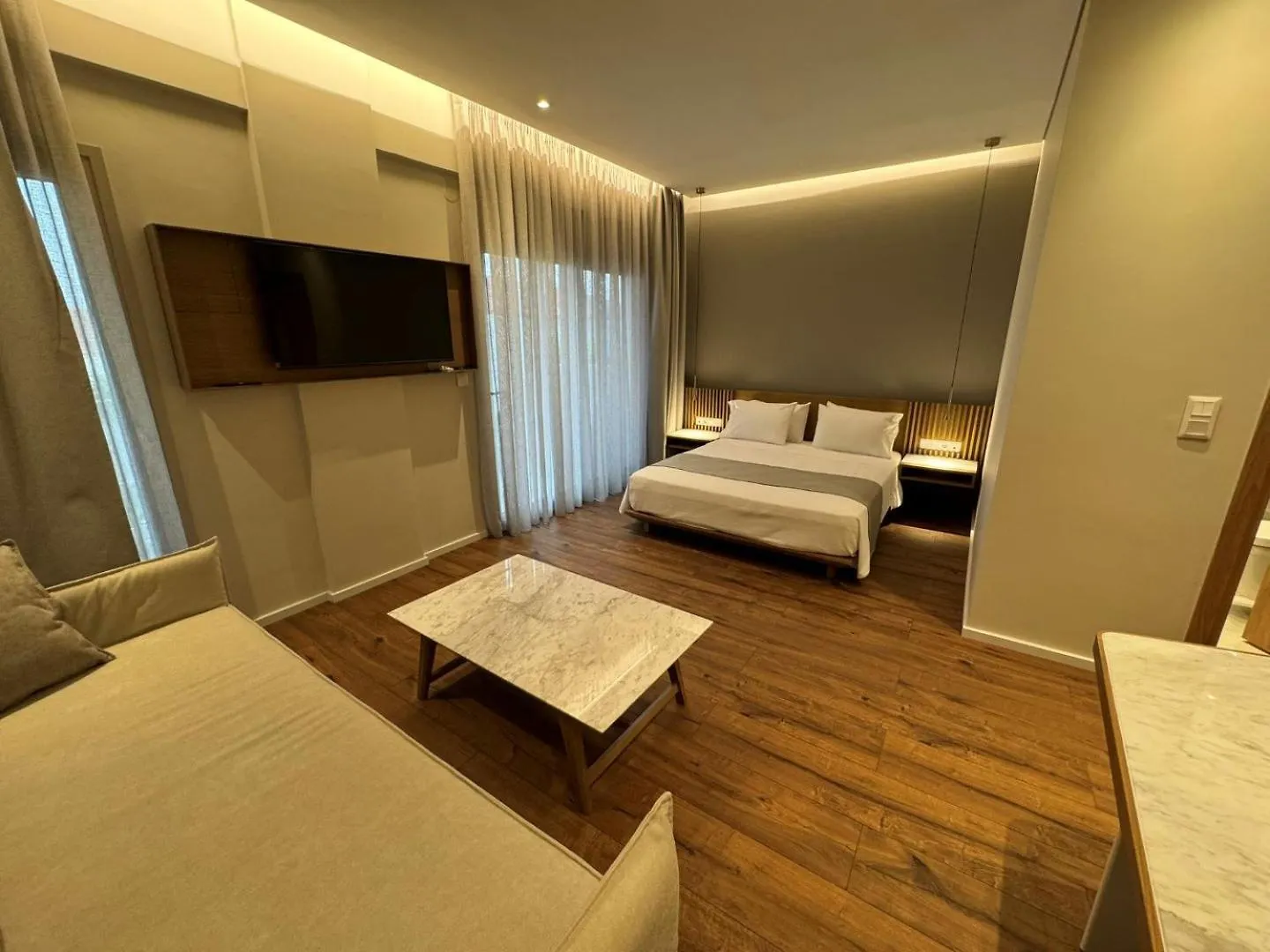 Studio Nikiti Beach Hotel